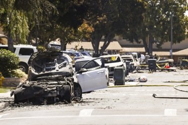 In 'horrific' scene, small jet crashes in San Diego military neighborhood In 'horrific' scene, small jet crashes in San Diego military neighborhood