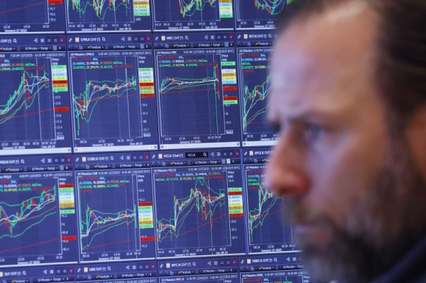 Salesforce agrees to buy Informatica for $8B Salesforce agrees to buy Informatica for $8B