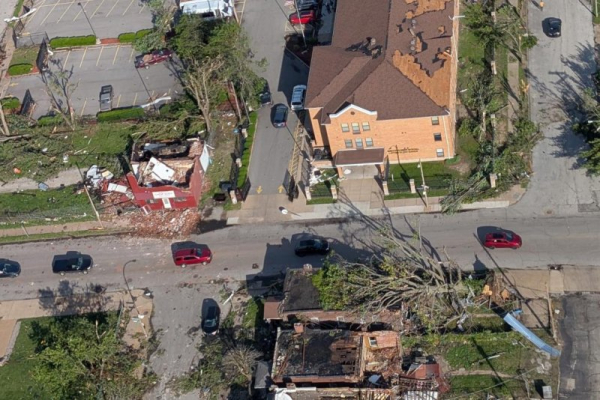 Tornadoes ravage St. Louis; five dead, dozens injured Tornadoes ravage St. Louis; five dead, dozens injured