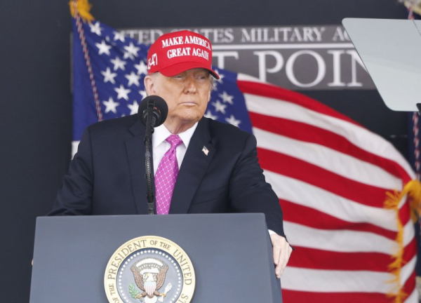 Trump criticizes Putin, says he's 'not happy' with attacks on Ukraine