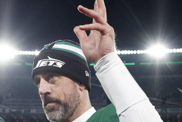 QB Aaron Rodgers signs with the Pittsburgh Steelers