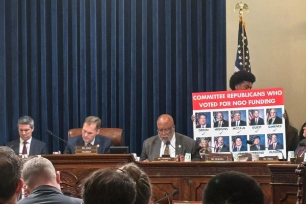 Lawmakers debate using taxpayer funds for migrant aid at border hearing Lawmakers debate using taxpayer funds for migrant aid at border hearing