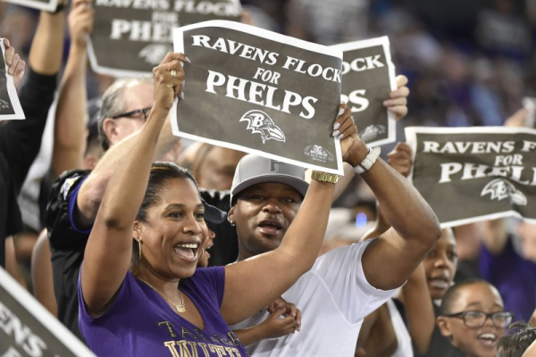 Michael Phelps agrees to give swimming lessons to Baltimore Ravens Michael Phelps agrees to give swimming lessons to Baltimore Ravens