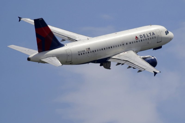 SkyWest pilot makes 'aggressive maneuver' to avoid midair collision
