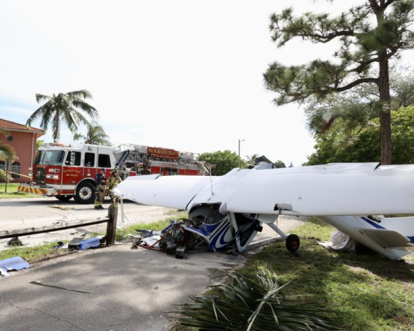 Small plane crashes in Palm Beach, sending 7 to hospital