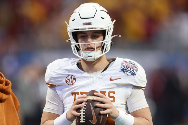 Arch Manning's granddad: Texas QB will return, skip 2026 NFL Draft