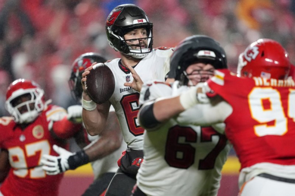 Buccaneers quarterback Baker Mayfield misses practice with hand injury