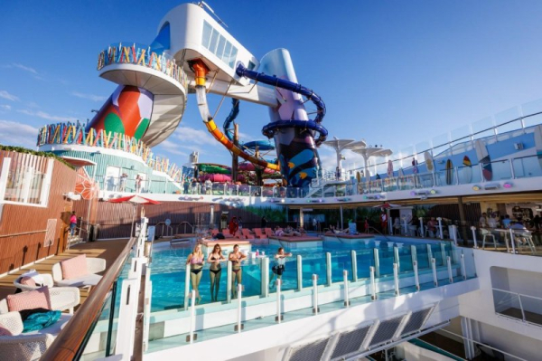 Icon of the Seas' water slide breaks, injuring passenger