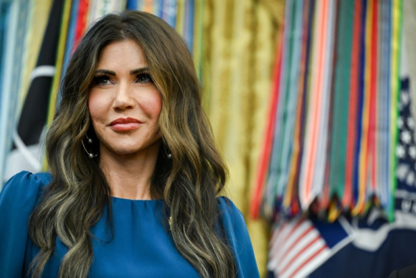 Noem seeks to expedite south Texas border wall construction Noem seeks to expedite south Texas border wall construction