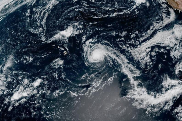 Hurricane Kiko may miss Hawaii but 'life-threatening' surf likely