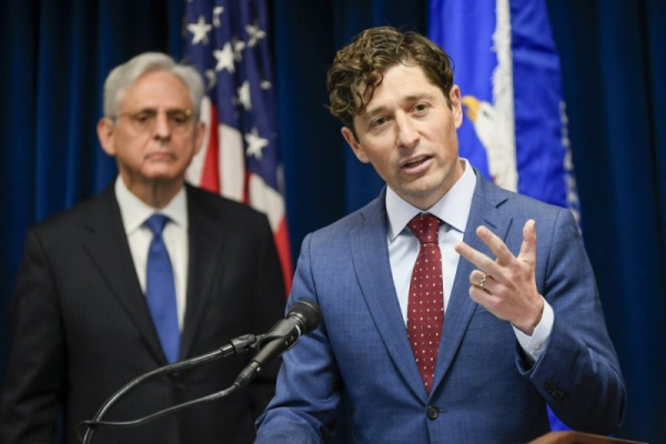 Minneapolis clears homeless encampment after mass shooting