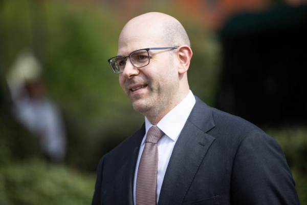 Trump adviser Stephen Miran on track for Fed seat Trump adviser Stephen Miran on track for Fed seat