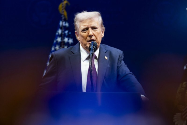 Trump announces plan to reintroduce prayer in public schools Trump announces plan to reintroduce prayer in public schools