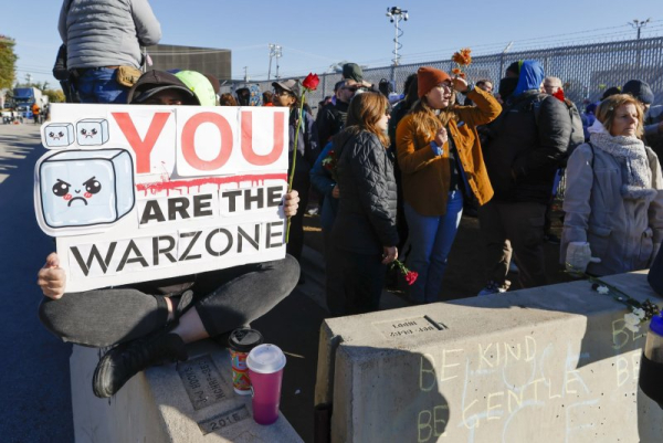 ACLU sues Trump administration for violations at Illinois ICE center