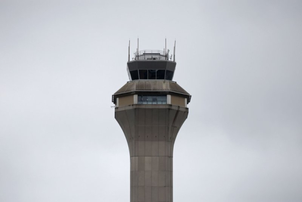 Air traffic controllers 'wearing thin' ahead of first missed paycheck