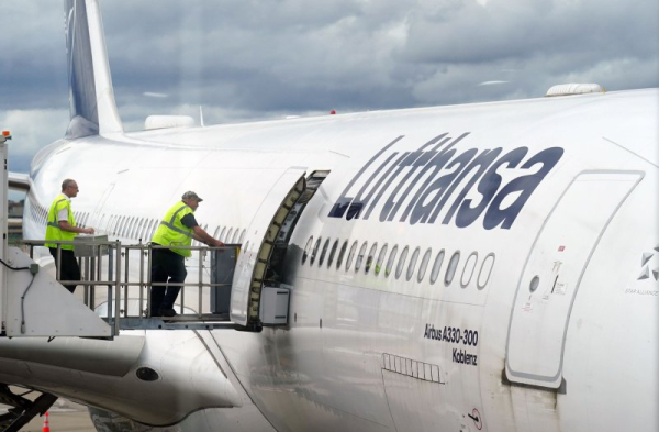 Chicago-to-Germany flight diverted to Boston after two teens stabbed