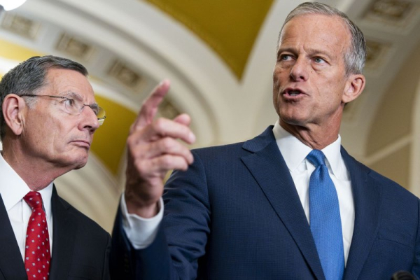 Divided Senate confirms 107 Trump nominees