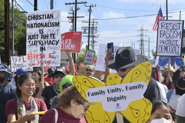 Federal judge orders ICE agents to wear body cameras in Chicago