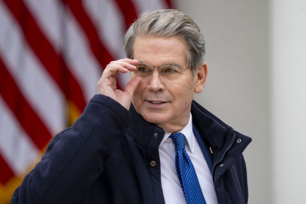 Bessent expects Trump to pick next Fed chair before Christmas