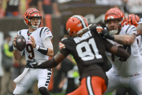 Cleveland Browns, defensive end Alex Wright agree to $33M extension Cleveland Browns, defensive end Alex Wright agree to $33M extension