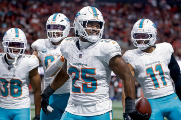 De'Von Achane, defense help Miami Dolphins shock Buffalo Bills