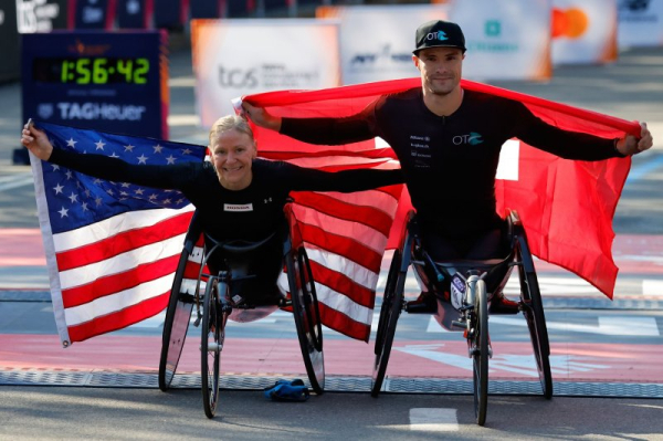 Kenyans Benson Kipruto, Hellen Obiri win NYC Marathon