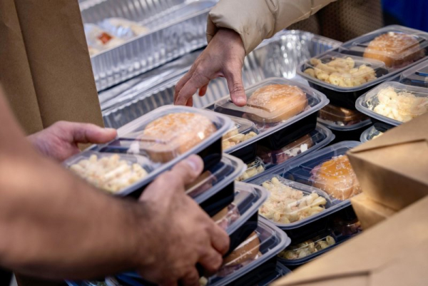 Trump reverses course, will not fund SNAP until the government reopens