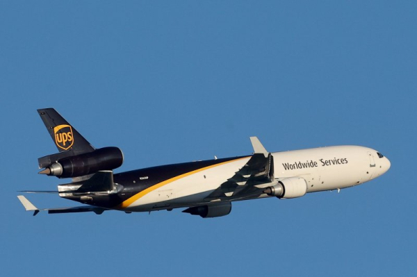 UPS, FedEx ground MD-11s after crash in Louisville