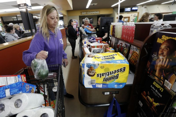 U.S. consumer confidence near lowest point as shutdown drags