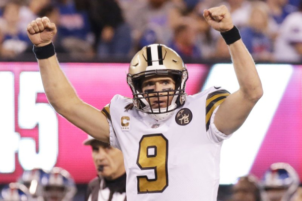 Brees, Fitzgerald among Hall of Fame finalists; Ward, Smith snubbed