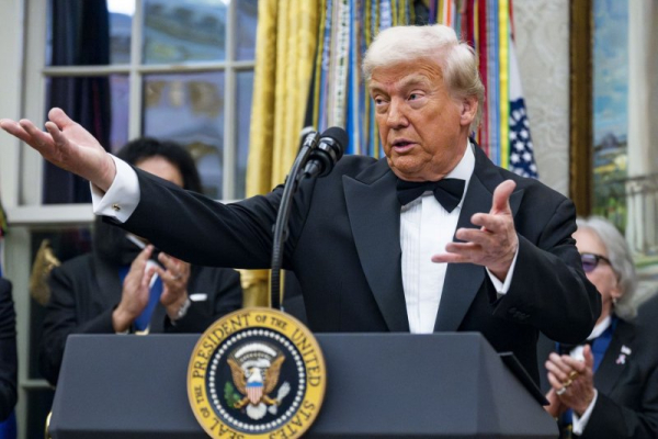 Imprisoned former Colorado clerk Tina Peters seeks pardon from Trump