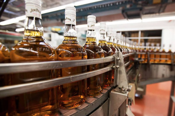 Jim Beam to halt production at main Kentucky distillery in 2026 Jim Beam to halt production at main Kentucky distillery in 2026