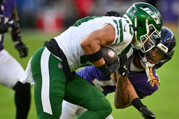 New York Jets release wide receiver Allen Lazard