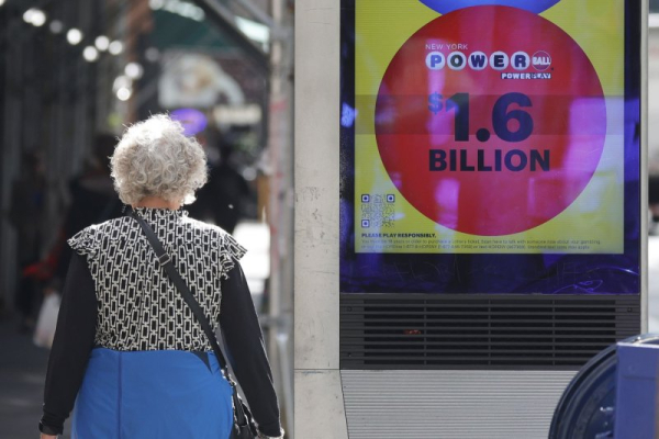 Powerball jackpot climbs to $1.6 billion for Monday drawing Powerball jackpot climbs to $1.6 billion for Monday drawing