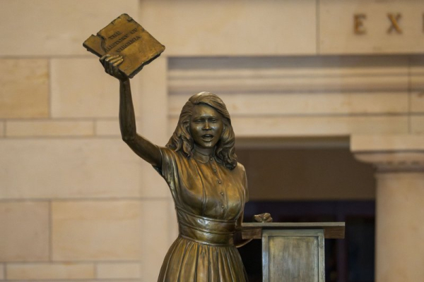 U.S. Capitol unveils Barbara Rose Johns statue, replacing Robert E. Lee U.S. Capitol unveils Barbara Rose Johns statue, replacing Robert E. Lee