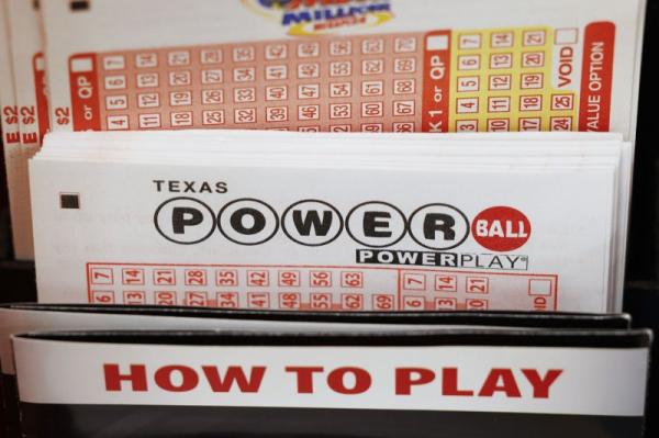 Winnerless streak continues; Powerball jackpot reaches $1.1 billion