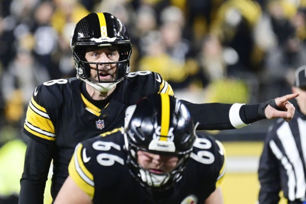 Aaron Rodgers vouches for Mike Tomlin after Steelers playoff exit Aaron Rodgers vouches for Mike Tomlin after Steelers playoff exit