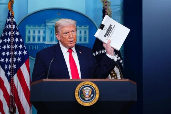 House passes funding bills to avoid second government shutdown House passes funding bills to avoid second government shutdown