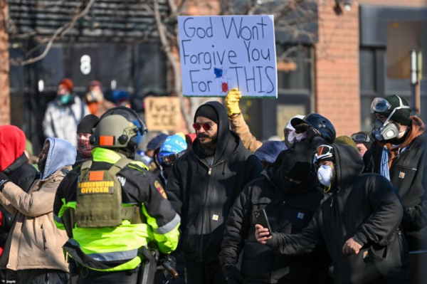 Minnesota CEOs call for 'immediate deescalation' in the state