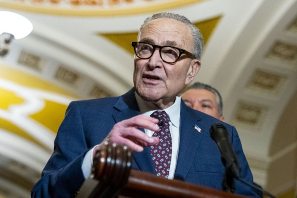 Senate vote on budget deal stalled as government shutdown looms Senate vote on budget deal stalled as government shutdown looms