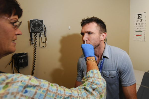 U.S. flu activity continues to rise, CDC pushes people to get vaccinated