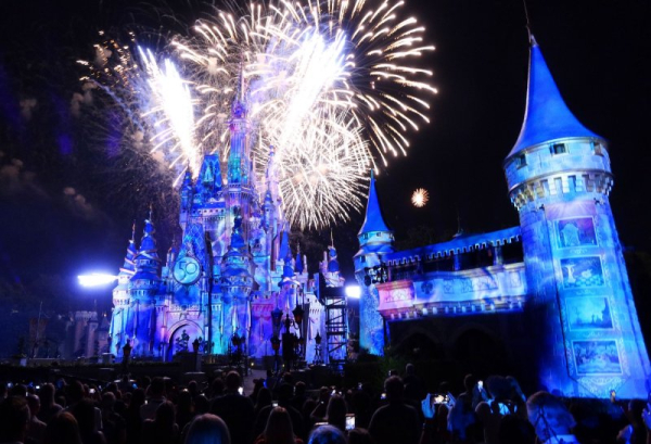 Disney names CEO Bob Iger's successor, new president