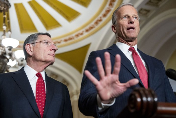 House votes to block Canada tariffs in rare rebuke of Trump