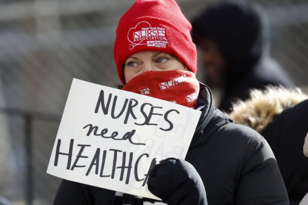 New York nurses reach deal with hospital to end strike
