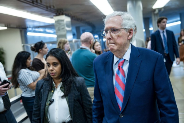 Sen. Mitch McConnell hospitalized with 'flu-like symptoms'