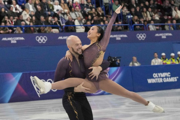 Three dead, three injured in shooting at high school hockey game Three dead, three injured in shooting at high school hockey game