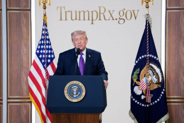 Trump pushed Schumer to name Dulles, Penn Station after him for funds