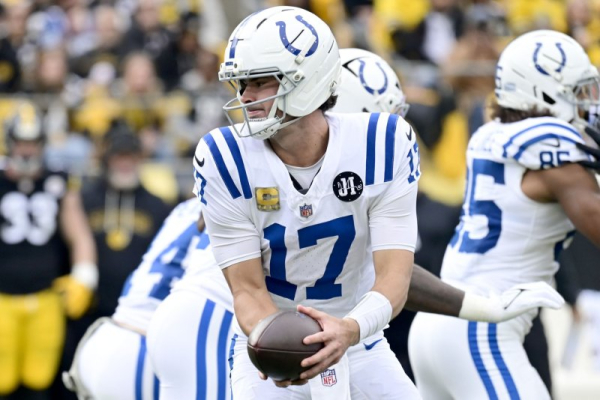 Colts, quarterback Daniel Jones agree to 2-year deal worth up to $100M