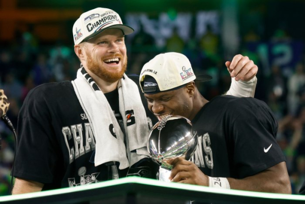 Cowboys rework Prescott, Lamb, Smith contracts to get under salary cap