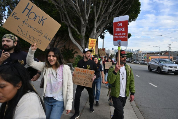 Gallup poll says U.S. workers struggling, engagement lowest in decade Gallup poll says U.S. workers struggling, engagement lowest in decade